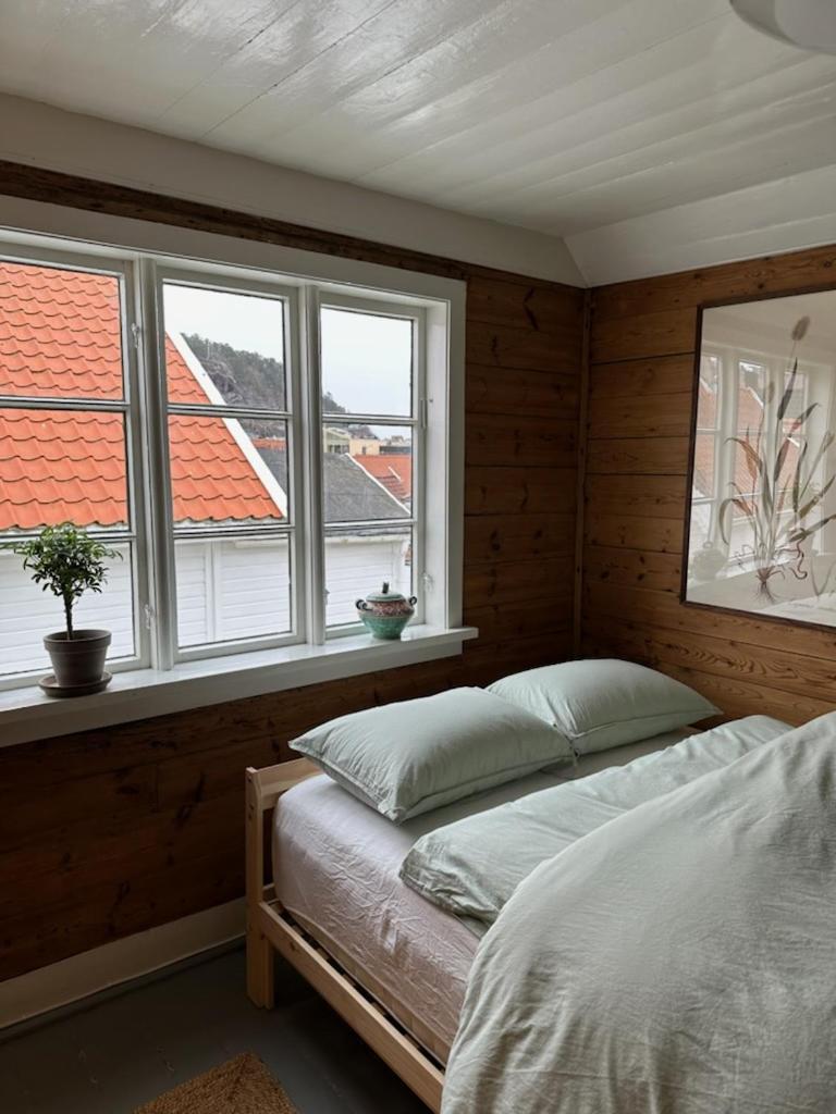 Elins Gjestehus Egersund Exterior photo